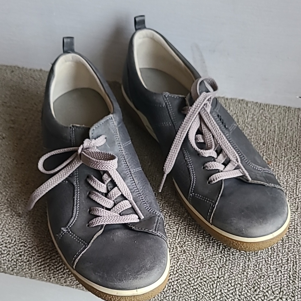Ecco Women's Grey Casual Sneakers